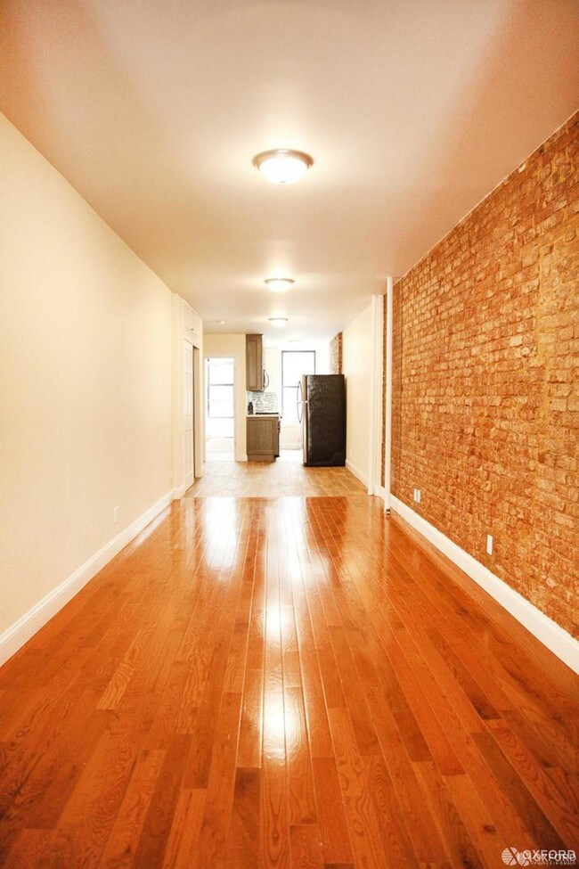 Building Photo - 300 East 78th Street