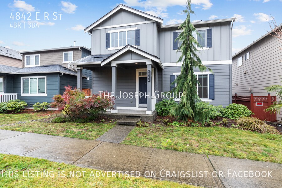 Primary Photo - Picturesque 4 bed/2.5 bath in Tacoma!