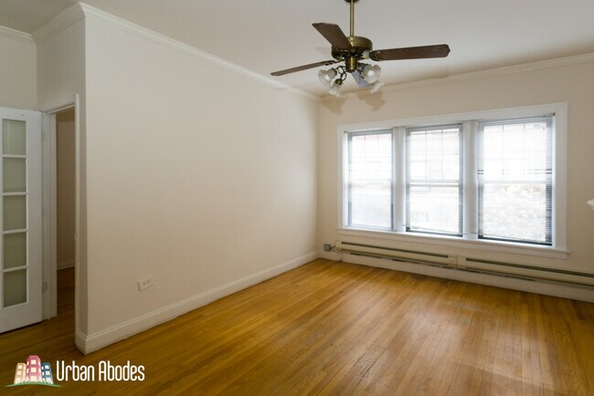 Building Photo - 1319 Oak Ave