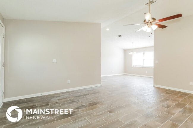 Foto del edificio - 1693 Susan Dr