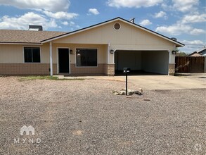 Building Photo - 11520 E Wier Ave