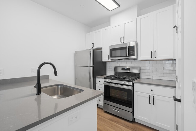 Building Photo - Avana Lexington