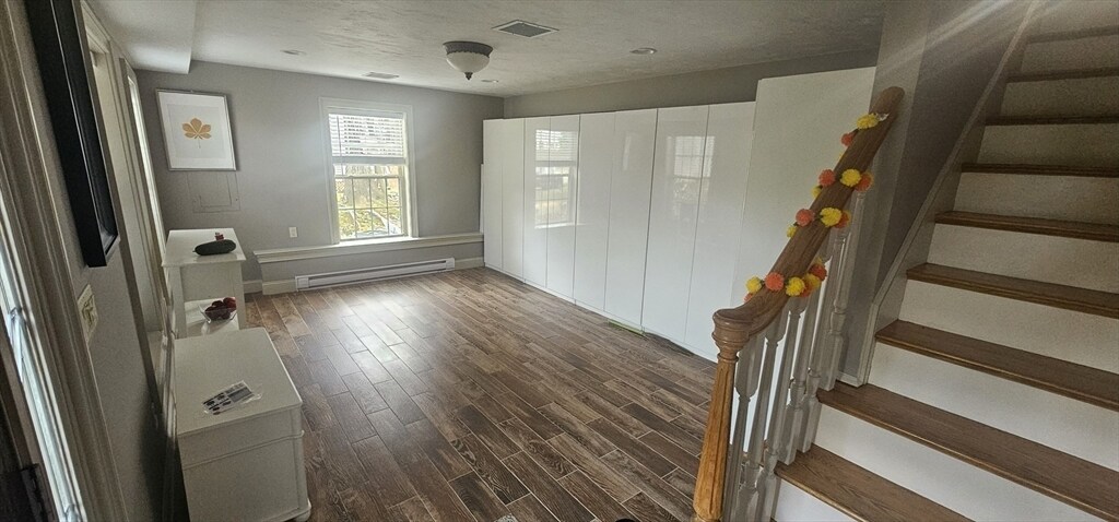 Foto principal - 227 Thurber Ave