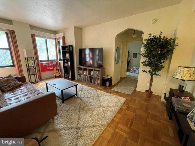 Foto del edificio - 1010 25th St NW