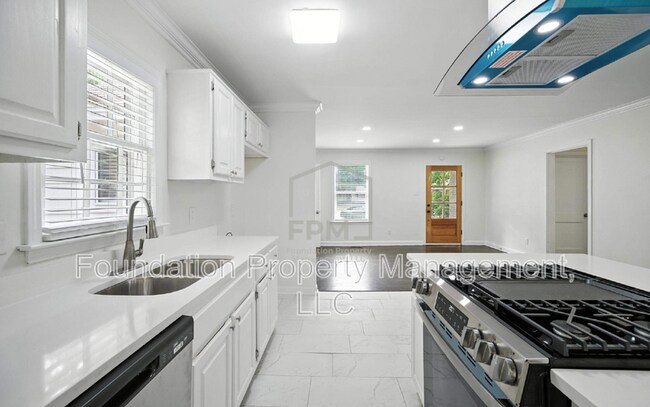 Foto del edificio - 473 Vaughn Rd
