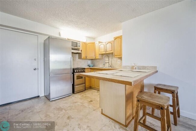 Foto del edificio - 3000 N Ocean Blvd