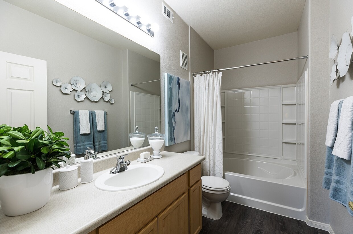 PARKSIDE VILLAS APARTMENT HOMES - 8400 S Maryland Pky Las Vegas, NV ...