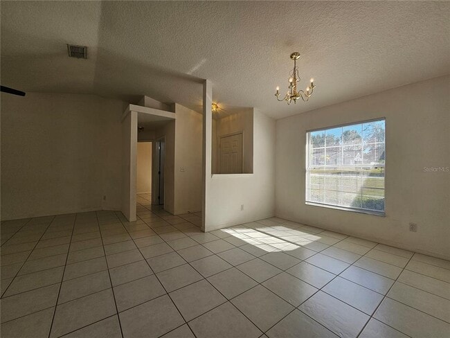 Foto del edificio - 13305 Pinyon Dr