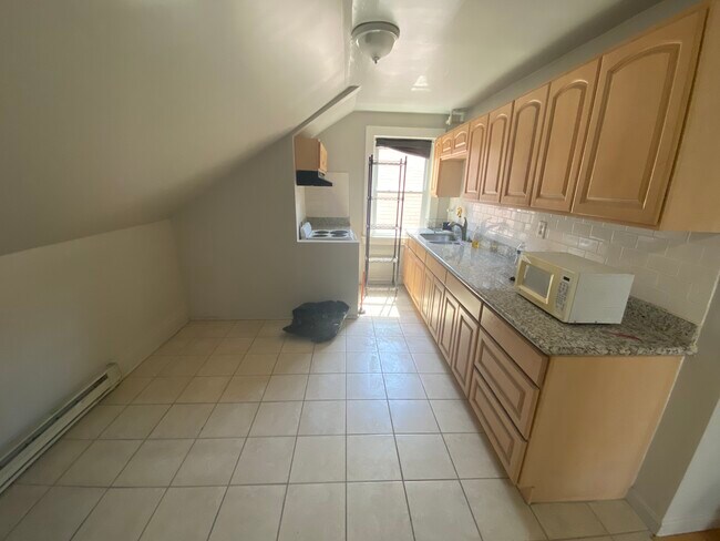 Building Photo - 5847 Nicholson St