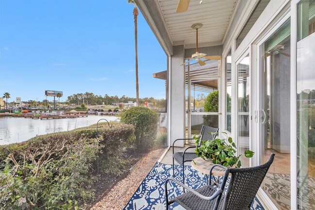 Foto del edificio - 168 Lake Point Blvd