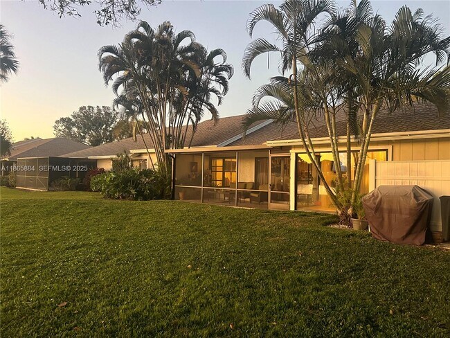 Foto del edificio - 6198 Brandon St