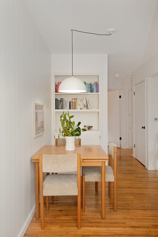 Foto del edificio - 1330 NE Church St