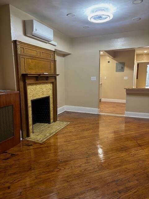 Building Photo - 223 W 139th St