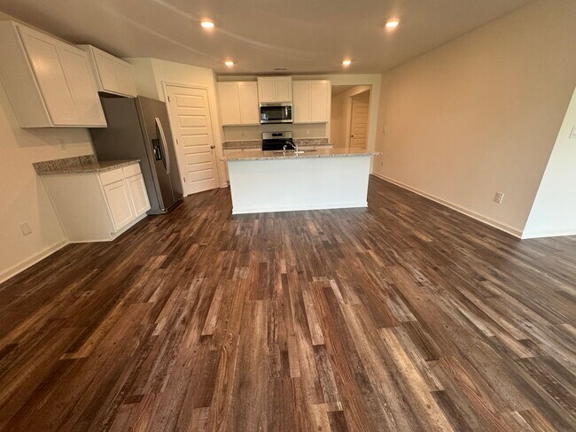 Building Photo - 216 Brooks Ln