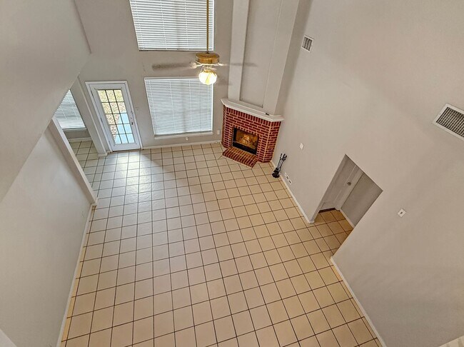 Foto del edificio - Charming 4-Bedroom Home