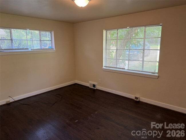 Foto del edificio - 2642 Arnold Dr