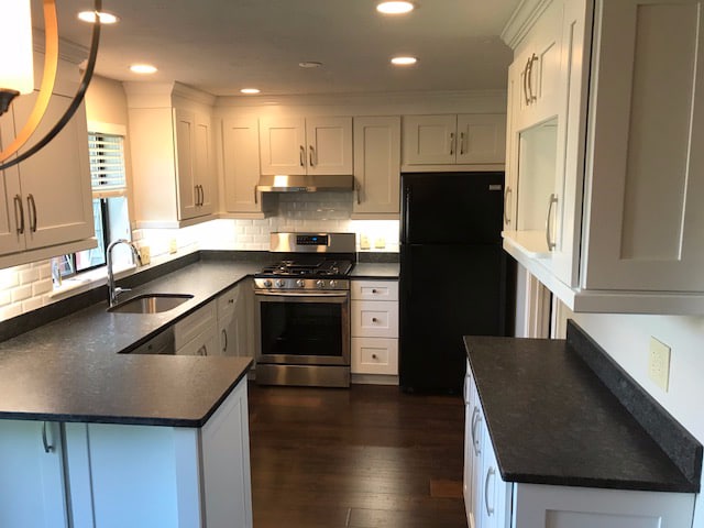 Building Photo - 7 Burberry Ct