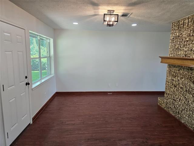 Building Photo - 65 Paisano Ln