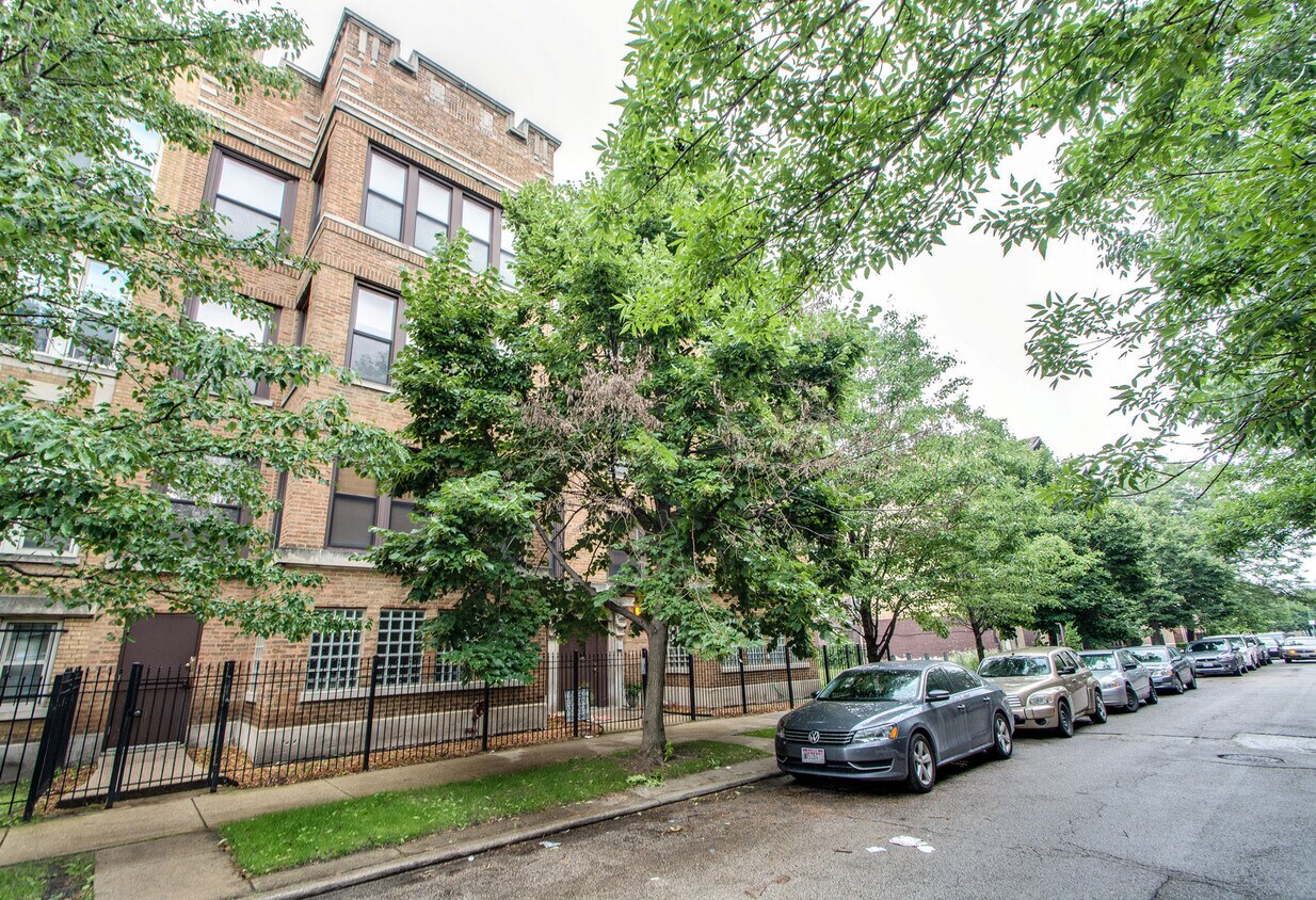 4740 S Ingleside Ave Unit 2N, Chicago, IL 60615 Condo for Rent in