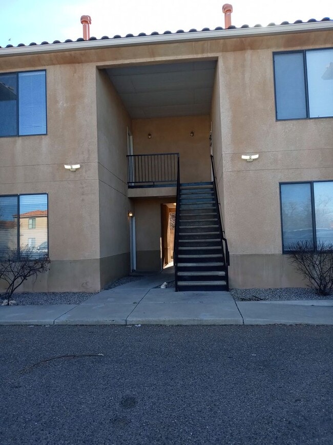 Building Photo - 4248 Sabana Grande Ave SE
