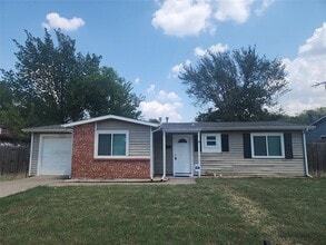 Building Photo - 2313 Carruthers Dr