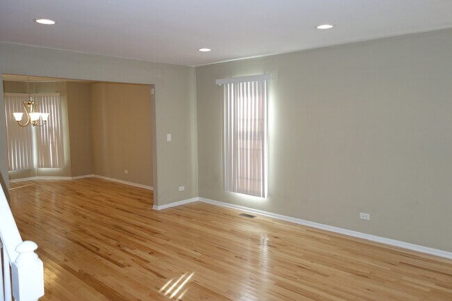 Building Photo - 61 Pinyon Pine Ct S