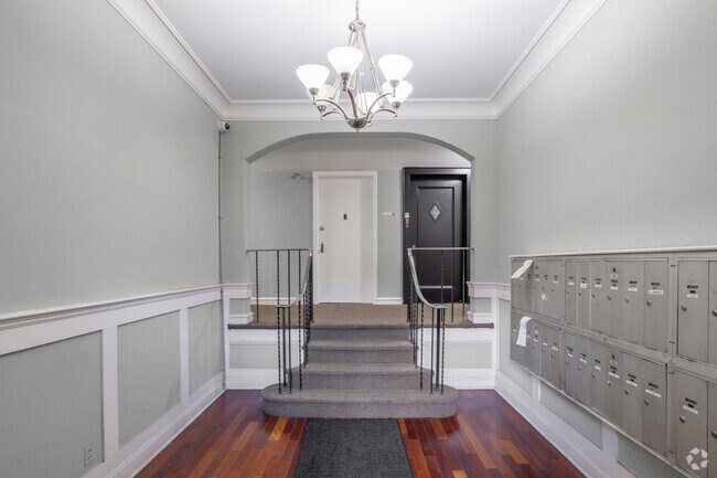 Vestíbulo - Melrose Court Apartments