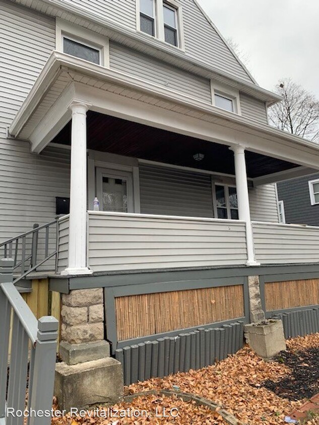 Primary Photo - 4 br, 2 bath House - 826 Seward St