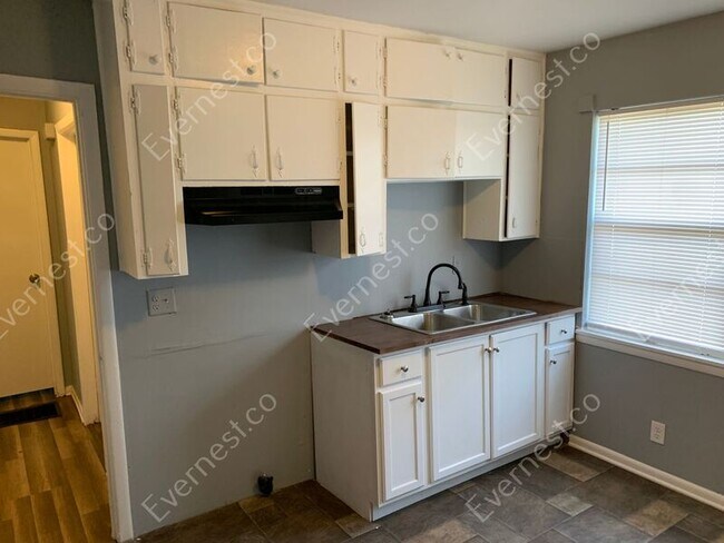 Foto del edificio - 737 47th St N