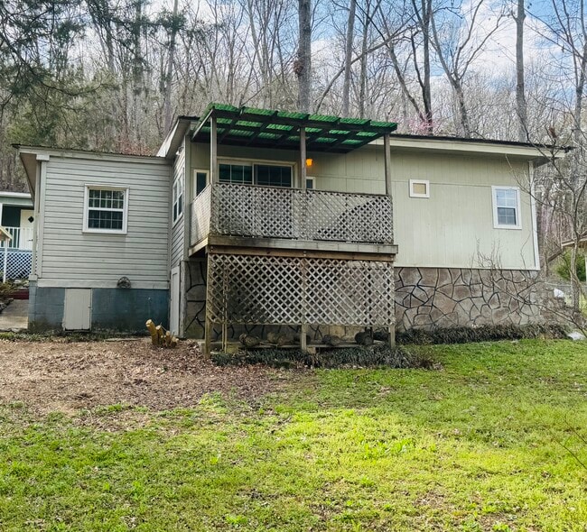 Building Photo - 161 Honeycomb Valley Rd