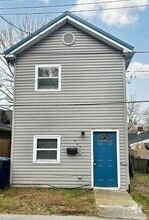 Building Photo - 605 Harry St