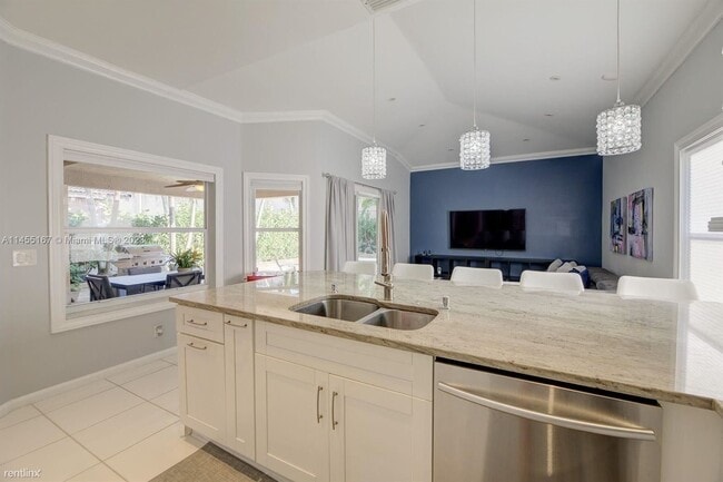 Building Photo - 4 br, 3 bath House - 4034 NW 62nd Ct # 4034