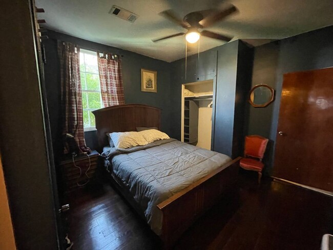 Foto del edificio - 1812 Kerlerec St