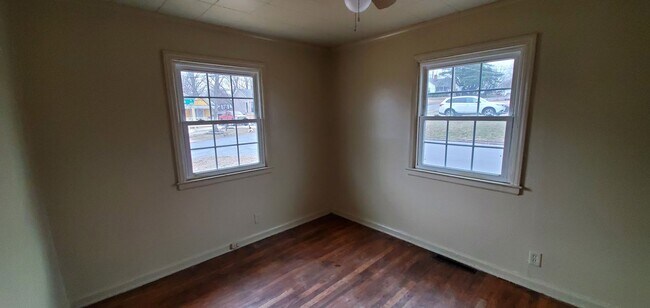 Foto del edificio - 4101 Peterson Ave
