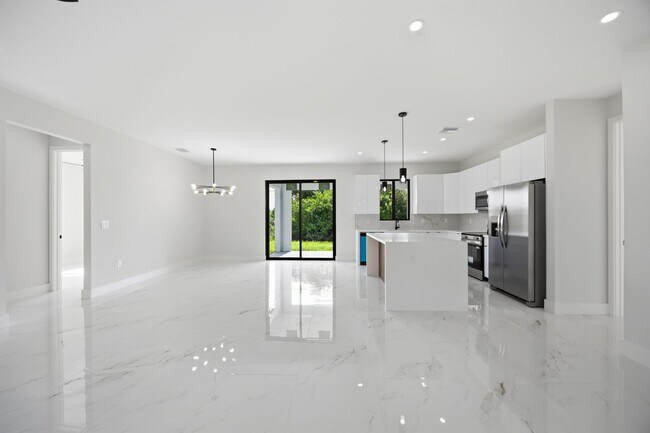 Foto del edificio - 328 Milford St