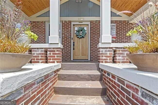 Foto del edificio - 1183 Ewing Pl SW