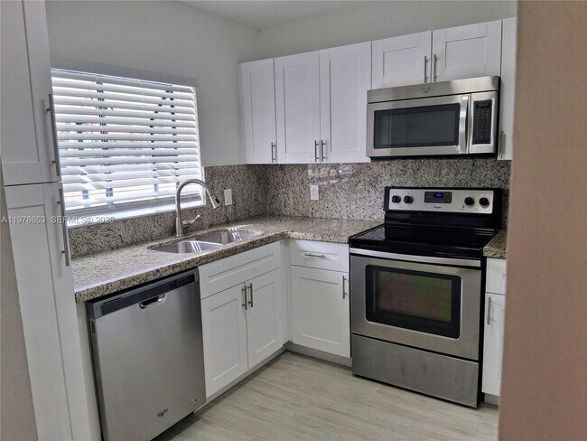 Foto del edificio - 1205 Congressional Way