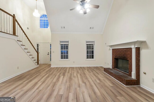 Foto del edificio - 160 Windward Dr