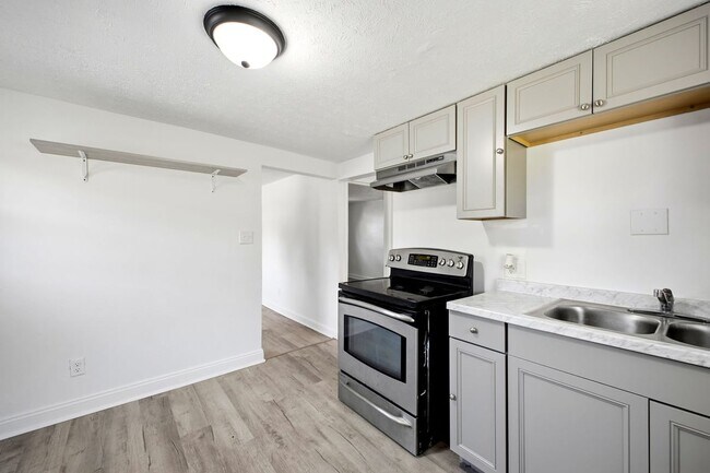 Foto del edificio - 486 Hanley St