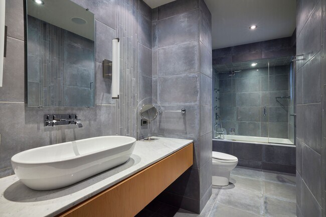 Foto del edificio - 58 W 58th St
