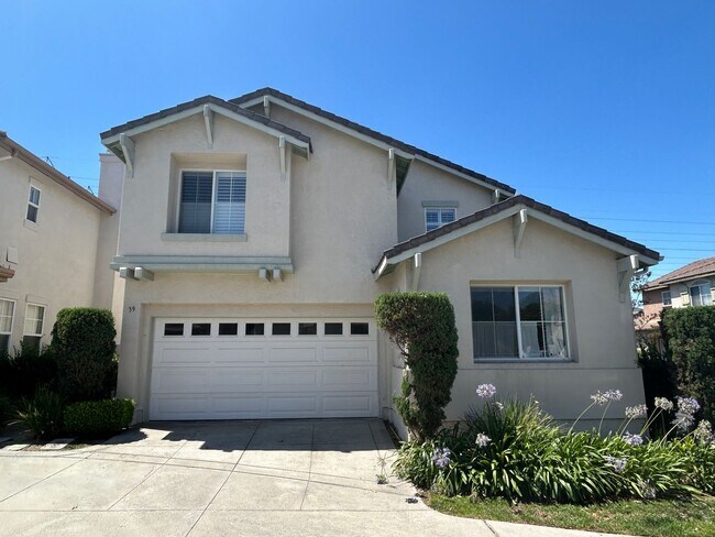 Foto del edificio - Lovely 3 Bed 2.5 Bath Home in Gated Community in Stanton