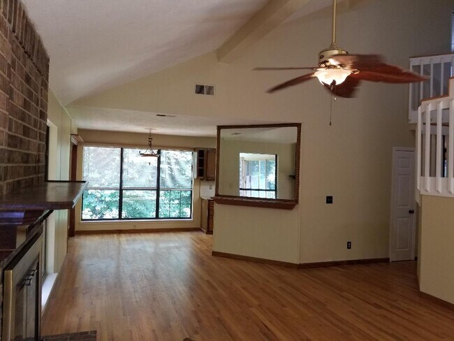Building Photo - 1310 Barkwood Pl NW