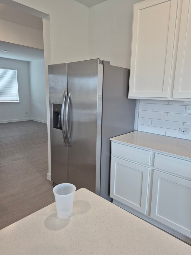 Building Photo - 224 Pine St