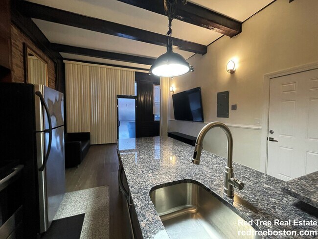 Building Photo - 25 St Marys Ct