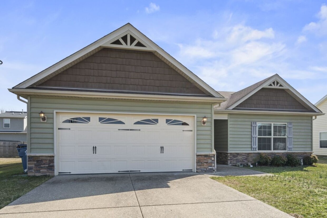 166 Boulders Ct, Shepherdsville, KY 40165 House Rental in