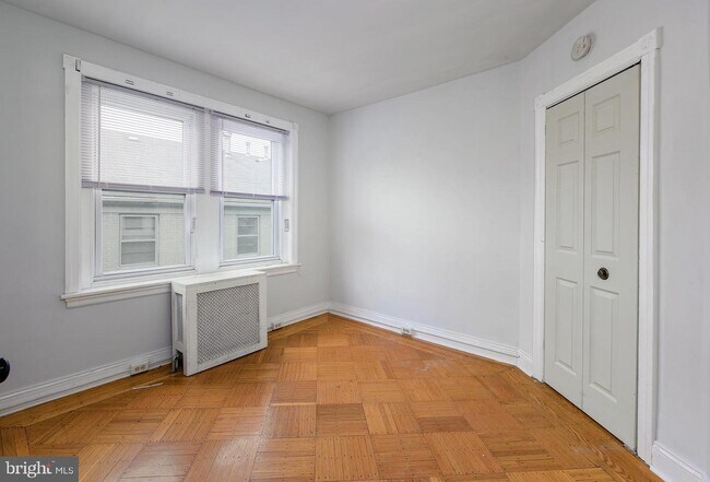 Foto del edificio - 343 W Lancaster Ave