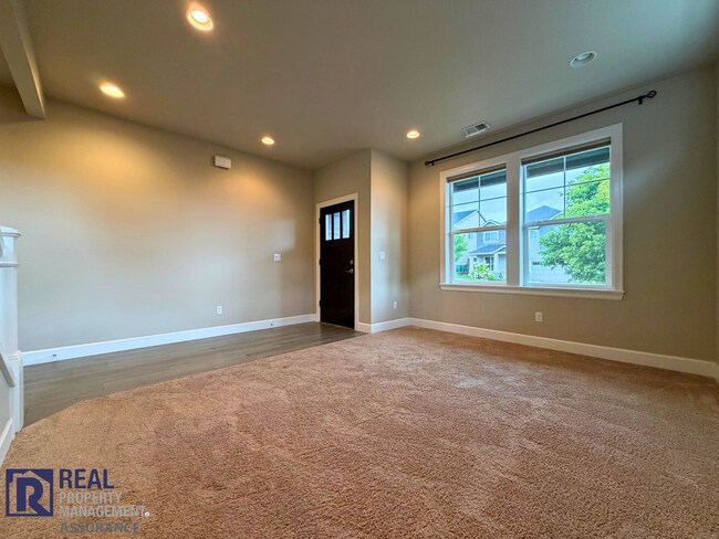 Foto del edificio - 15584 SW Thrush Ln