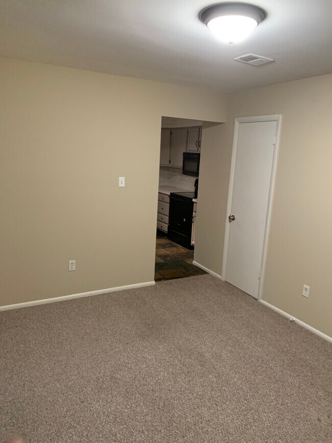 Dining Room - 100 Providence Forge Rd