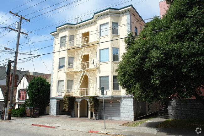 Building Photo - 1650 Oxford St