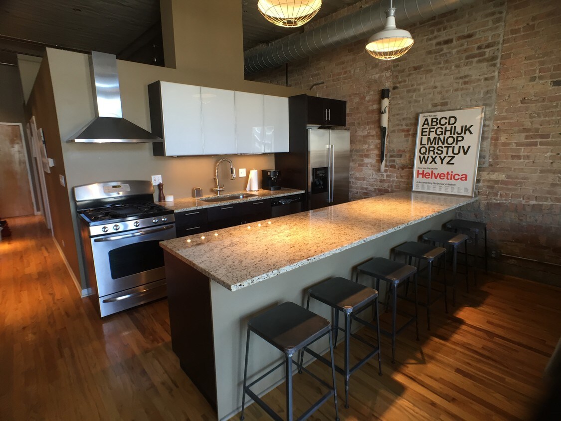 Foto principal - 212 N Carpenter St
